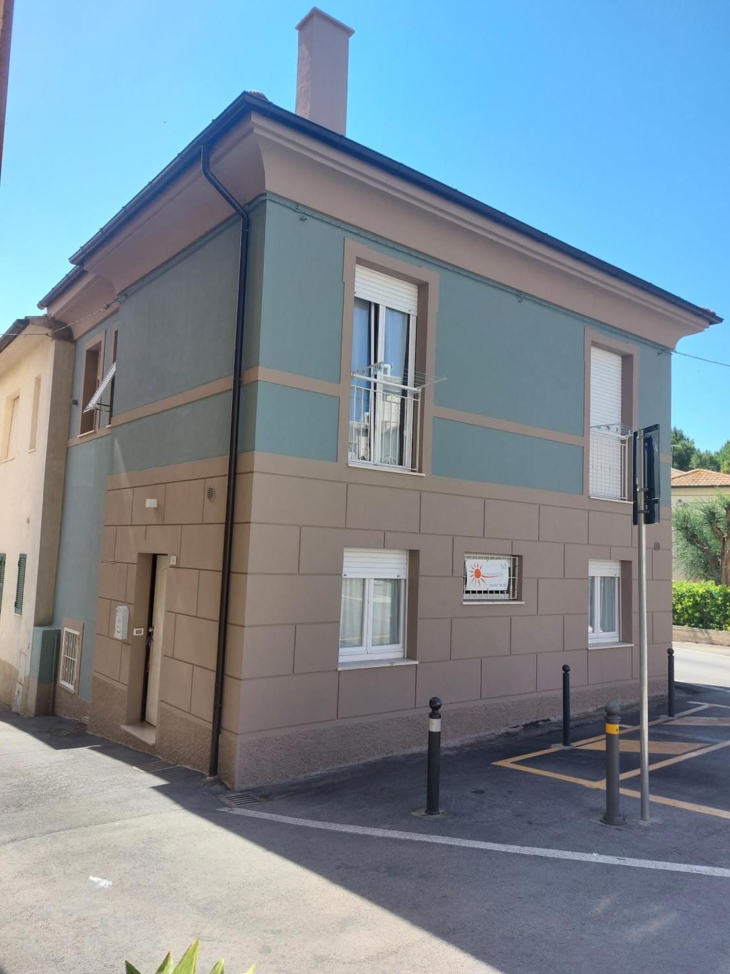 B&B Un Posto Al Sole Numana Bagian luar foto